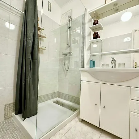 2 Pieces Centre Proche Palais Cannes