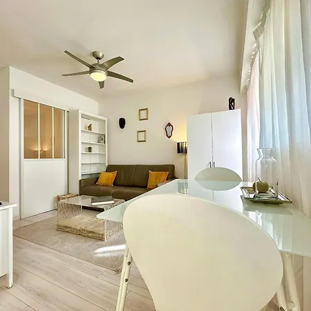 Magnifique Cosy A 5mn Du Fameux Palais Du Festival Et Ses Plages Daire *